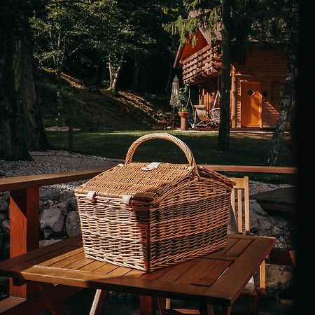 Pikol Lake Village Wine Estate Nova Gorica Exterior foto